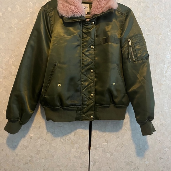 Woman’s Gap Green Bomber Jacket with Pink Faux Trim - Picture 2 of 13